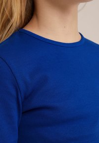 WE Fashion Top s dlhým rukávom - blue
