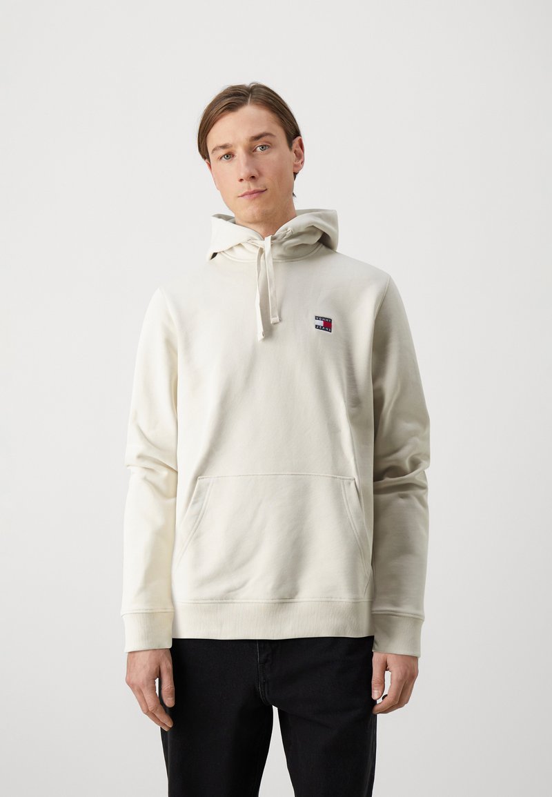 Tommy Jeans BADGE HOODIE UNISEX - Jersey con capucha - newsprint