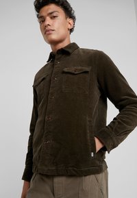 Barbour OVERSHIRT - Ing - olive