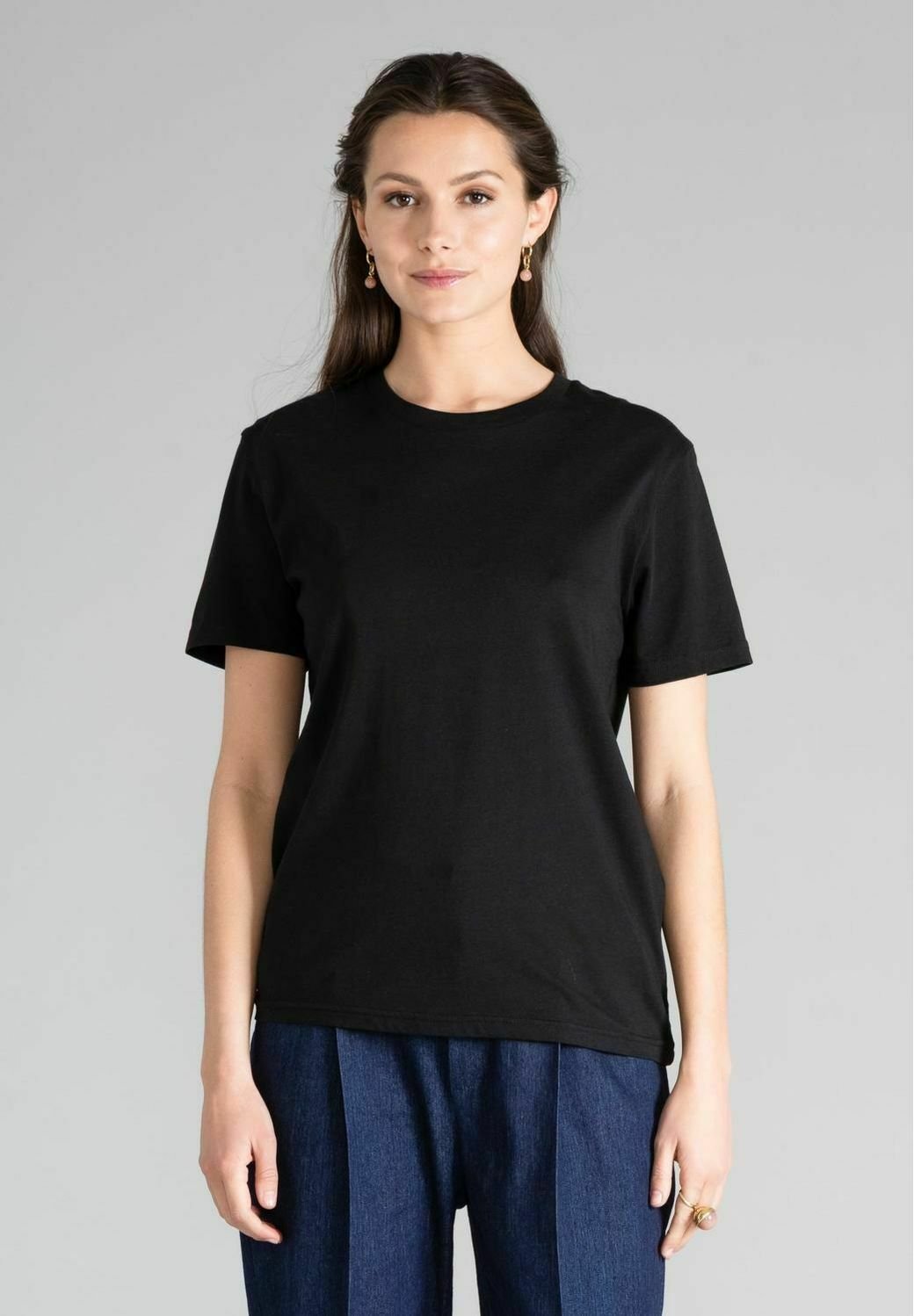 Jascha Stockholm ESSENTIAL Camiseta básica - black/negro - Zalando.es