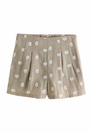 Beige shorts med hvid paisley-print, forplisseringer og en talje, lagt fladt på en hvid baggrund.