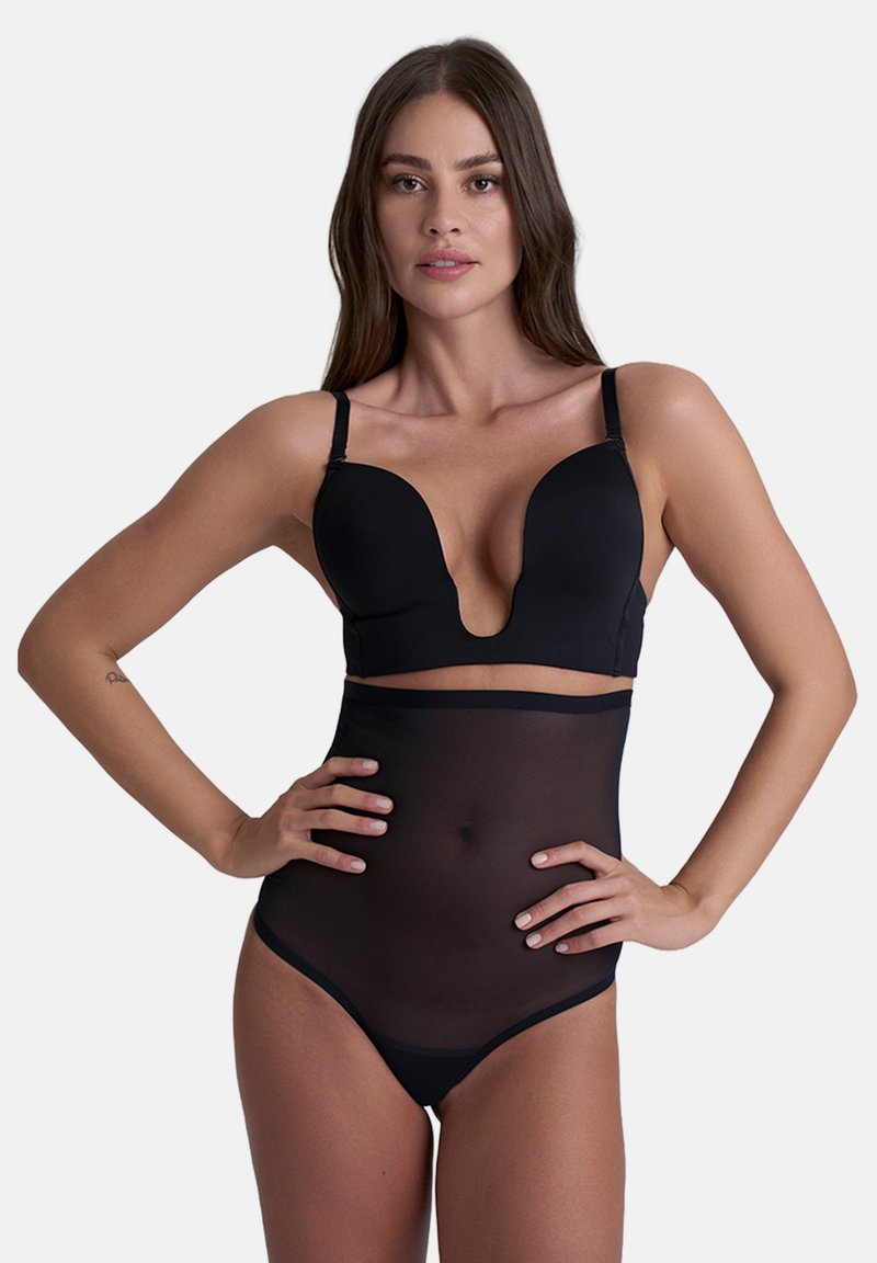 Zwart lingeriesetje met een decolleté beha met gevormde cups en een hoogwaardige sheer bodysuit met een gladde afwerking.