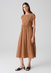 OPUS RELAXED FIT LONG - Freizeitkleid - golden oak