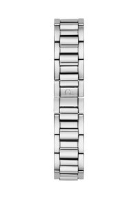 Bracciale in metallo argentato con una finitura liscia e lucida. Presenta maglie intrecciate, una forma rettangolare e una sottile incisione del logo.