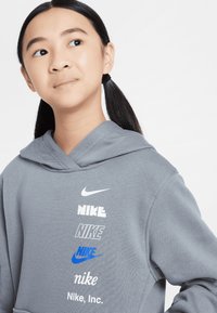 Nike Sportswear CLUB UNISEX - Hoodie - smoke grey/white