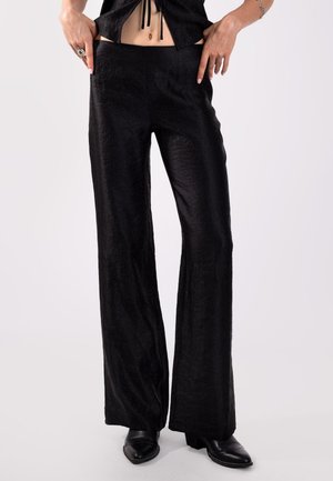 THE-ARE Pantalones - black