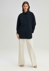 Unselected, navy blue