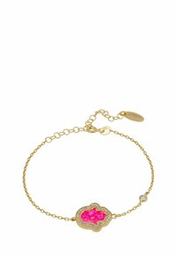 Kultaketju ranteenauha, jossa on vaaleanpunainen geometrinen riipus, jota ympäröivät kirkkaat kivet. Säädettävä lukko, jossa on pieni tunnus, jossa on brändin logo.