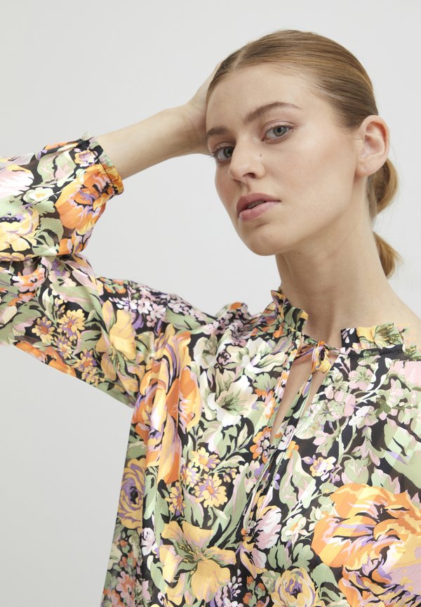 IHRiley - Blouse - meteorite with flower4