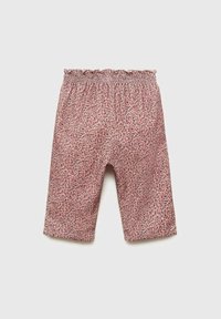 Vaaleanpunaiset kukkashortsit, joissa on ryppyinen pinta, laaja joustava vyötärö ja polveen ulottuva leikkaus. Kuvioissa on pieniä kukkia eri väreissä.