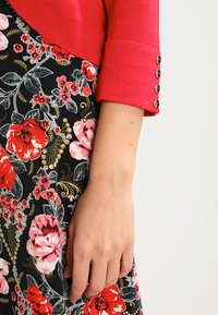 Wallis Chaqueta de punto - red
