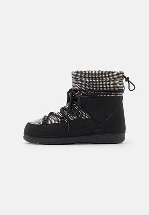 Winter boots - black