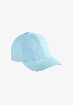 Lyseblå baseballkasket med konstruktion i seks paneler og en buet skygge, vist på en hvid baggrund.