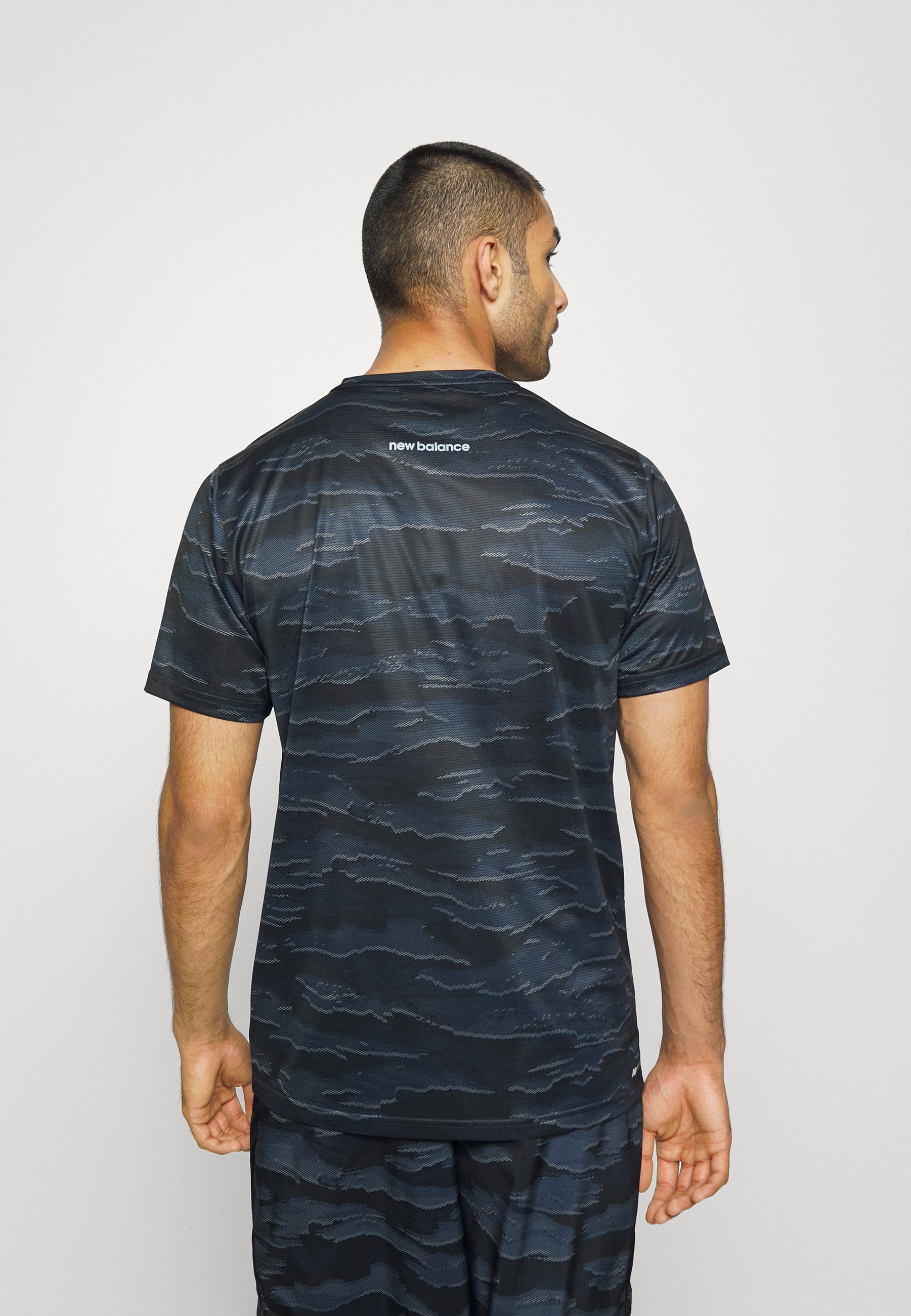 printed accelerate short sleeve