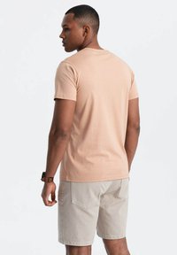 Ombre T-shirt basic - beige