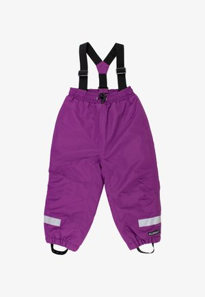 Violetit vedenpitävät housut mustilla säädettävillä henkseliteillä, joustavalla vyötäröllä ja heijastavilla yksityiskohdilla lahkeissa. Suunniteltu ulkokäyttöön.