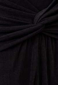 Non sélectionné, black