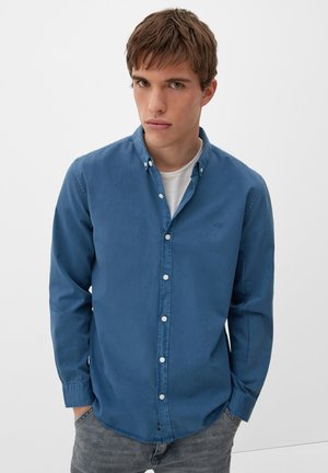 QS, MIT BUTTON DOWN-KRAGEN - Koszula