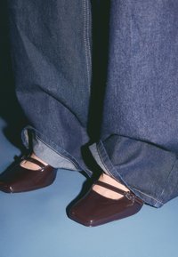 Bershka Avokkaat - dark red