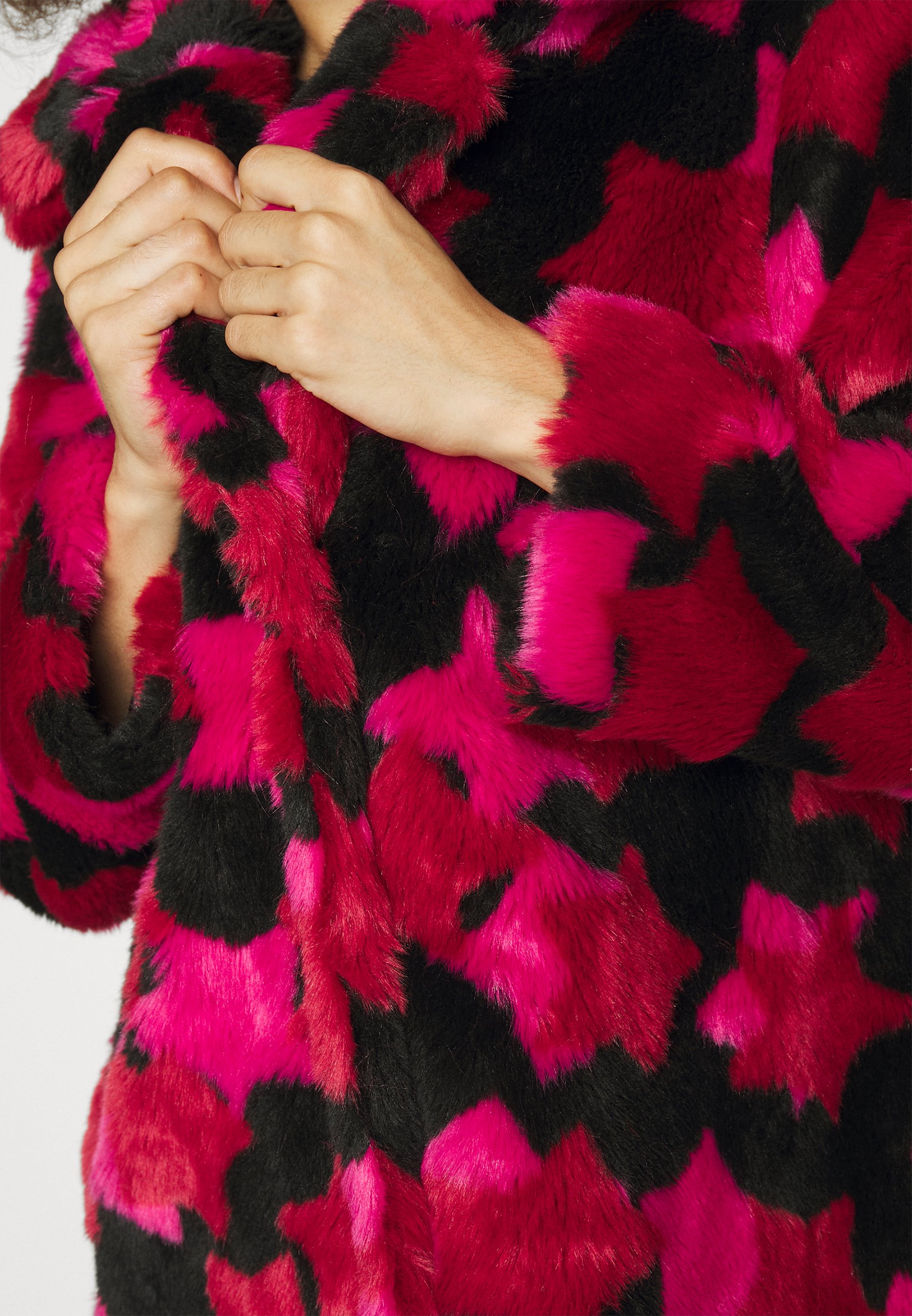 Versace Jeans Couture ECOFUR STAR JACQURAD - Cappotto invernale