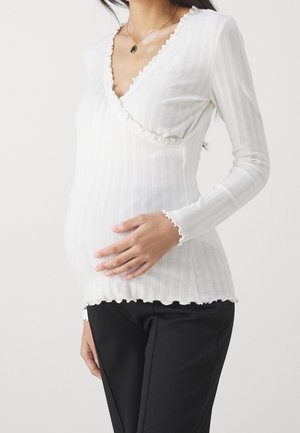 Long sleeved top - white