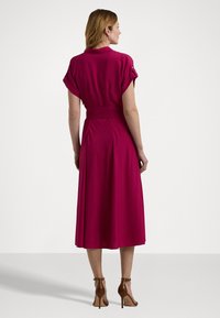 Lauren Ralph Lauren BELTED CREPE DRESS - Kjole - fuchsia berry
