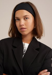 WE Fashion 2 PACK - Hiusasuste - black