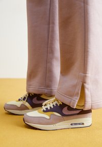 Nike Sportswear AIR MAX Sneakers basse dark raisin light