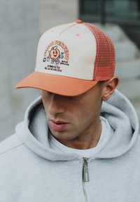Blackskies 10TH ANNIVERSARY SNAPBACK - Pet - orange