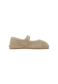 Zapato de esparto beige con parte superior de ante, puntera redonda, correa elástica en el tobillo y suela de yute trenzado. Textura suave, diseño simple.