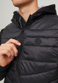 Jack & Jones HERO BODYWARMER COLLAR - Chaleco - black
