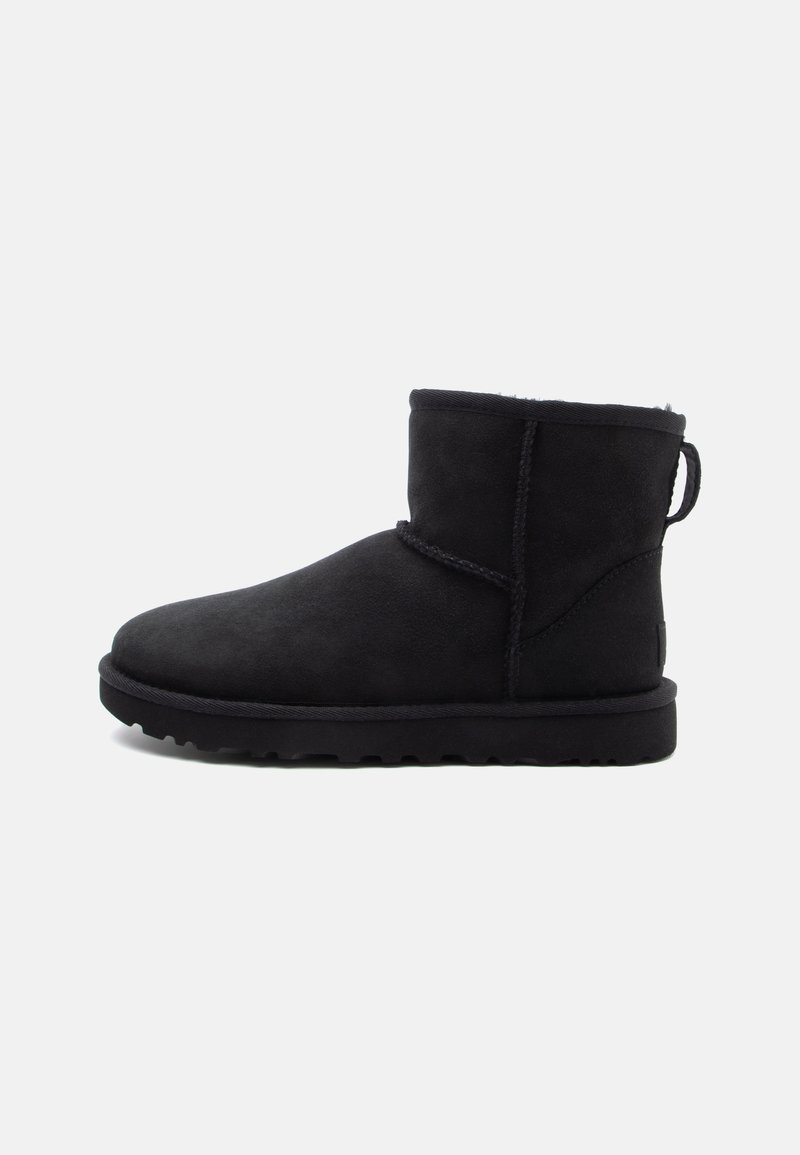 UGG - CLASSIC MINI II - Botines - black, Ampliar