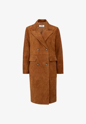 Bruine suède trenchcoat met een dubbele knoopsluiting, reverskraag, twee steekzakken aan de voorkant en knoopaccenten, met een gladde textuur.
