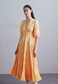 Maje ROBBY - Freizeitkleid - orange pale