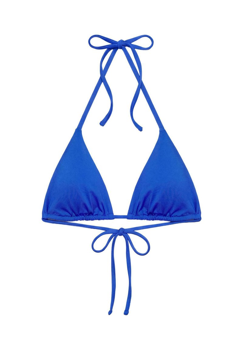 Haut de bikini bleu triangle avec col halter et liens au dos sur fond blanc.