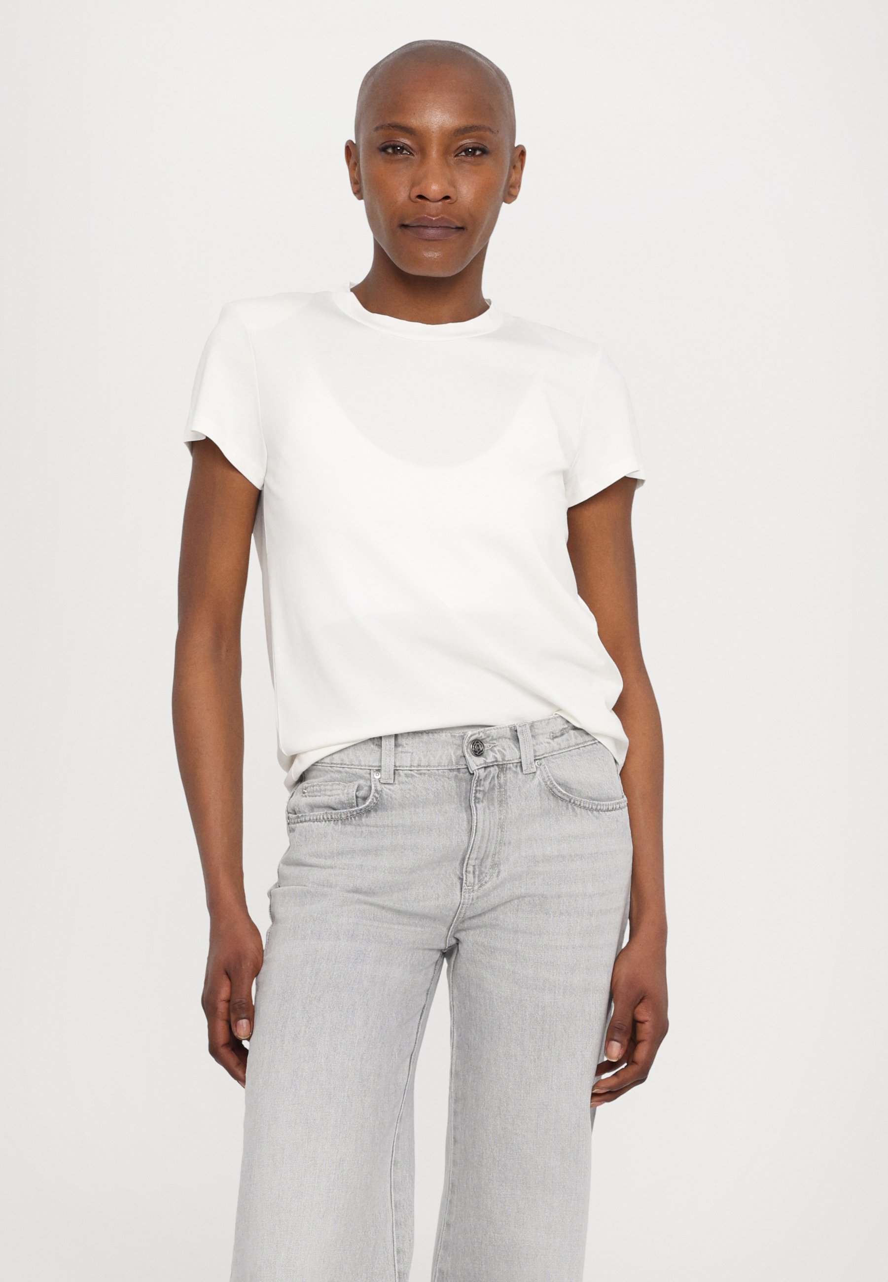 売れ筋商品|||デザイナーズリミックス Tシャツ レディース トップス MODENA TEE - Basic T-shirt - cream DESIGNERS REMIX MODENA TEE - T-shirt basic - cream/crème