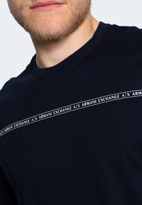 Armani Exchange Print T-shirt - black