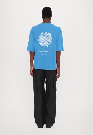 MONOGRAM TEE UNISEX - T-shirt imprimé - royal blue