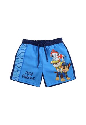 Costume da bagno corto blu per bambini con fascia in vita blu navy, personaggi di Paw Patrol stampati sulla gamba destra e testo "Paw Patrol" sul pannello della gamba sinistra.