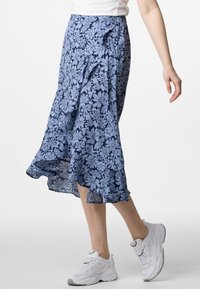 Seaside SANKT CLAUD  - Gonna a portafoglio - daisey flower blue