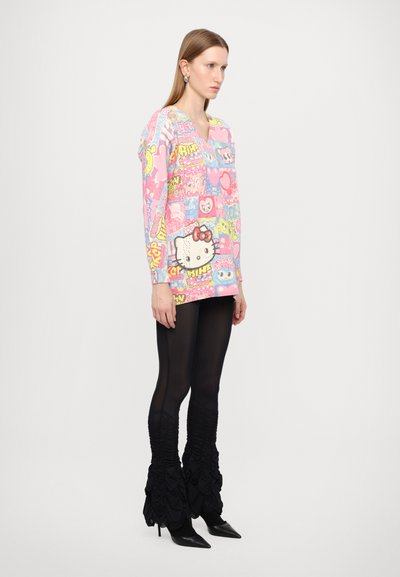GCDS HELLO KITTY PRINTED CABLE MINI DRESS - Strikkjoler - multi coloured