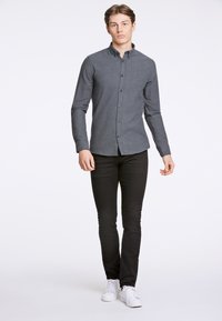 Junk De Luxe BRUSHED - Camicia - grey