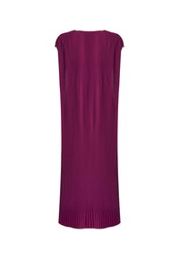 Vestido púrpura con pliegues y un corte relajado, que cuenta con mangas cortas y un diseño de longitud media. La tela texturizada crea una apariencia fluida.