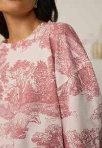 Next LONG SLEEVE REGULAR FIT SET - Pizsama szett - pink toile