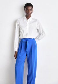 BOSS TAPIANA - Pantaloni - bright blue