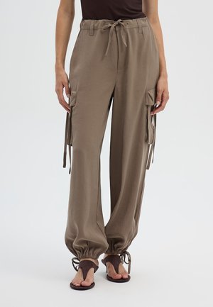 Terranova, PANTALONE LUNGO TINTA UNITA - Pantaloni cargo - taupe