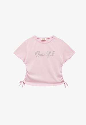 Lys rosa kortærmet T-shirt med et rynket design og snore i siderne samt metallisk "Beautiful" tekst på forsiden.
