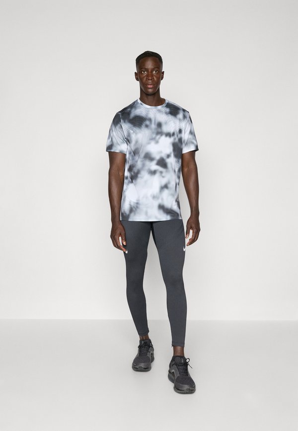 BREATHE TOP - Sports T-shirt2