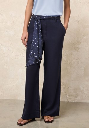 Next, TALL FIT - SCARF BELT WIDE LEG TROUSERS  . - Bukser - navy