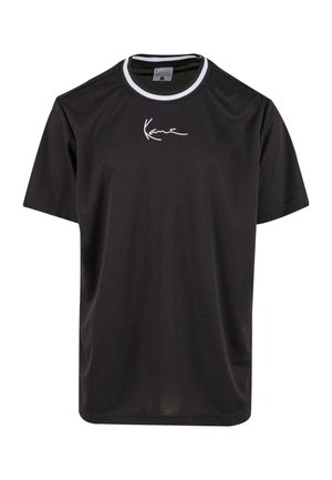 T-shirt de sport noir en tissu léger, avec un col rond blanc et un logo blanc signé sur la poitrine.